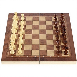 Set di Scacchi in Legno 3-in-1 con Backgammon e Dama, Gioco da Viaggio Pieghevole per Bambini e Adulti Principianti, 13 Pollici - Product Image 1