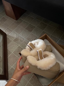 Botas de Piel de Oveja Cálidas para Mujer, Nuevas del 2026, con Forro de Felpa, Ligeras y Versátiles, con Plataforma, para Uso en Exteriores - Product Image 3