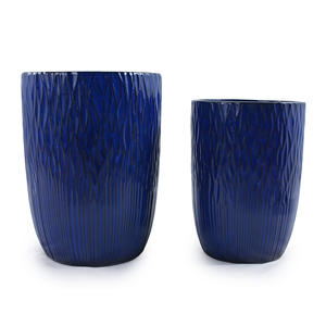 Maceta de Cerámica Esmaltada Azul Cobalto con Textura Vertical de Corteza de Árbol, Ecológica, Duradera, para Interiores y Exteriores, Terracota - Product Image 5