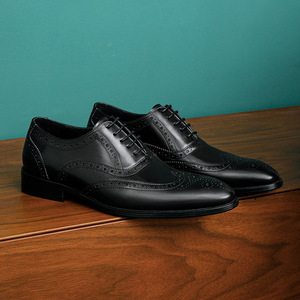 Chaussures habillées pour hommes en cuir véritable britannique de haute qualité, design de luxe pour affaires, à lacets, motif fait main, très vendues - Product Image 2