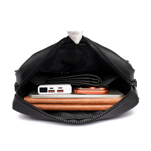 กระเป๋าคาดลำตัวแฟชั่นกันน้ำ ปรับสายได้ สำหรับผู้ชาย - Product Image 5