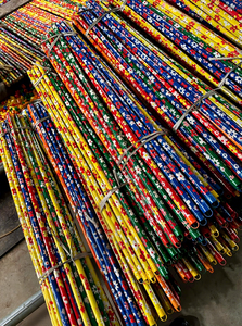 ไม้กวาดด้ามไม้ ASIAWOOD คุณภาพสูง หัวไม้กวาด PVC ลายดอกไม้ นุ่มนวล ทำความสะอาดง่าย พร้อมที่โกยผง สำหรับเฟอร์นิเจอร์ ห้องน้ำ กระจก ใช้ในบ้าน - Product Image 6