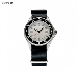 Мужские механические часы с нейлоновым ремешком, 39 мм - Product Image 1