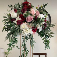 Boule de fleurs rouge magnifique sur mesure MoKtong pour mariage, prête à accrocher