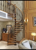 CBMMart Free Design Villas Stringer Home Escaliers en colimaçon Bandes de roulement en bois de hêtre Main courante Poteau en acier Balustrade