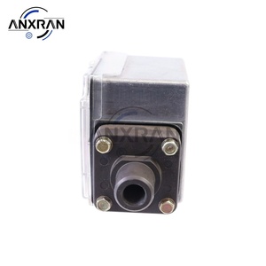 Interruptor de Presión de Diafragma y Pistón Serie E1H E1H-H15-P4 0403-059 - Product Image 2