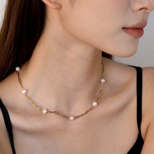 Collar de Perlas de Agua Dulce de Acero Inoxidable Hipoalergénico de Moda, Collar de Moda Chapado en Oro de 18K Resistente al Agua y al Deslustre - Product Image 6