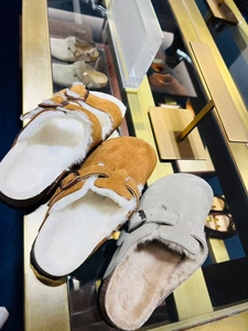 Hiver Intérieur Extérieur Bostons Warm Plush Lined Brand Slip-on Closed-toe Shoes Birkenstocks Slippers Faux Fur Lining Cork Clogs - Product Image 4