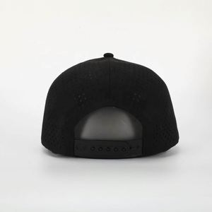 Gorra de Béisbol Deportiva Ajustable de 5 Paneles de Poliéster con Logotipo Bordado Personalizado al por Mayor, de Alta Calidad, con Orificios Cortados con Láser, Color Negro - Product Image 5