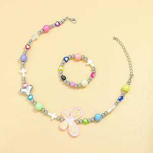 Conjunto de collar y pulsera con cuentas de mariposa de dopamina para mujer, joyería informal de aleación de zinc y resina - Product Image 1