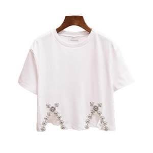 Camiseta Corta Casual con Abertura Lateral y Diamantes para Mujer, a la Moda - Product Image 1