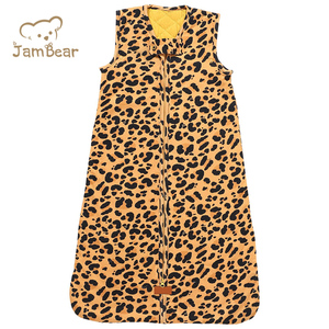Sacco a pelo invernale personalizzato per bambini <span class=keywords><strong>in</strong></span> <span class=keywords><strong>mussola</strong></span> <span class=keywords><strong>di</strong></span> <span class=keywords><strong>cotone</strong></span> biologico sacco per dormire per neonati <span class=keywords><strong>vestiti</strong></span> ecologici per bambini - Product Image 3
