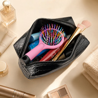Trousse de Maquillage Portable Structurée de Luxe en PU Imperméable Grande Capacité avec Fermeture Éclair et Logo Personnalisé pour Sac