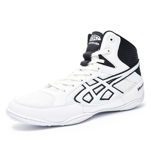 Scarpe da Wrestling Nere/Bianche da Uomo, Modello Alto, con Suola Piatta in Gomma Sottile e Flessibile, Traspiranti in Rete di Poliestere, Allacciate, con Supporto alla Caviglia, per Boxe - Product Image 2