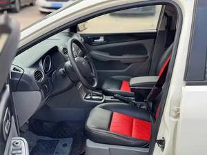 Ford <span class=keywords><strong>Focus</strong></span> Hatchback Classic édition <span class=keywords><strong>2012</strong></span>, 1.8L automatique, modèle de base, voitures d'occasion ultra-économiques - Product Image 5