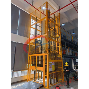 Lift Kargo Hidrolik Bersertifikasi <span class=keywords><strong>CE</strong></span> untuk Gudang, Kapasitas 1000kg, <span class=keywords><strong>Elevator</strong></span> Barang Indoor Outdoor dengan Platform Pengangkat Barang Berjaring - Product Image 4