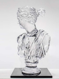 Sculpture transparente d'extérieur en résine cristalline platine, statue créative de la déesse Vénus, ornement artistique personnalisé, fabriqué en Chine - Product Image 1