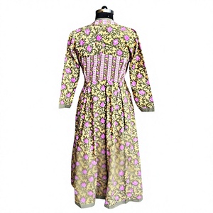 Vestido Maxi Boho Anarkali Olive Bloom con Estampado Floral, de Algodón, Corte en A, Cuello en V, Mangas Largas, Cintura Imperio y Dobladillo Acampanado, Ideal para Fiestas - Product Image 4