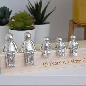 Collection Décoration d'intérieur Jardin 10 ans Nous avons fait une famille Souvenir Sculpture Artisanat en résine Figurines Décoration de bureau - Product Image 2