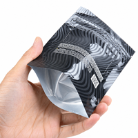 Sachet Doypack Personnalisé Imprimé et Laminé, Refermable avec Fermeture Zip, Estampage UV Local Doré, Certifié pour Mélange d'Herbes, 7g, Qualité Alimentaire