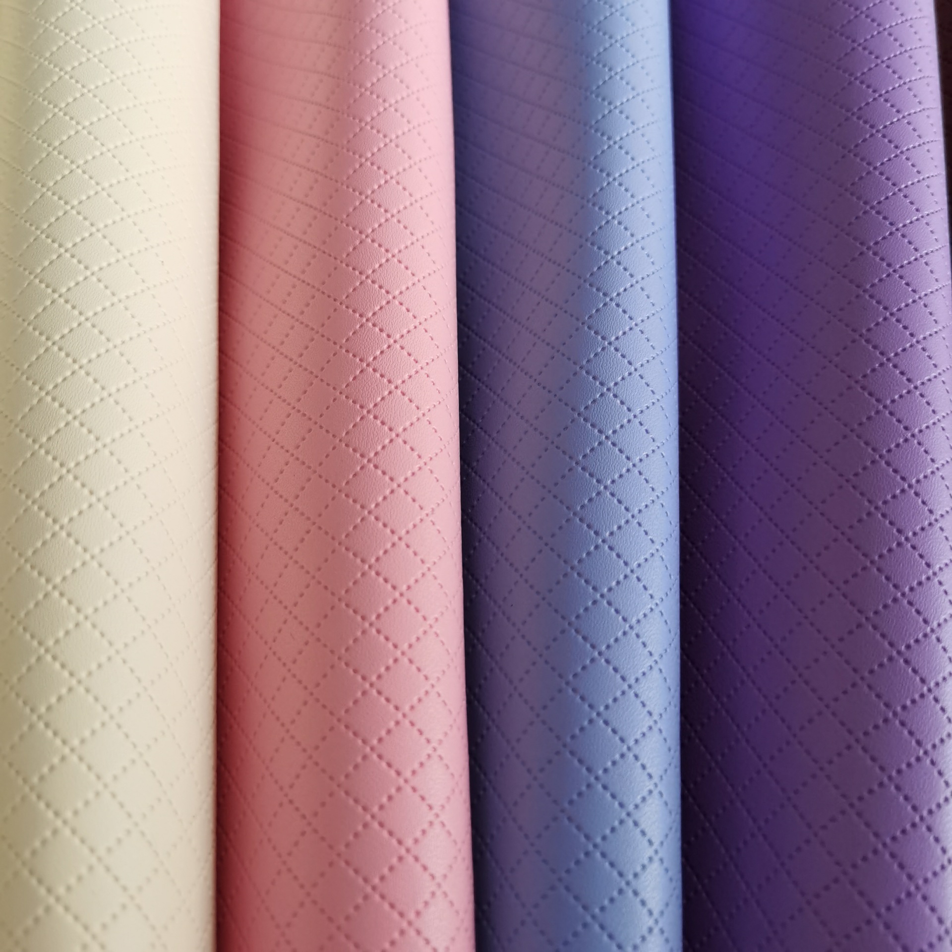 Embossed Soft Synthetic PVC Leather Fabric Knitted Backing for Lining Boys Girls Mattresses Sofa Car Seat Furniture Decorative