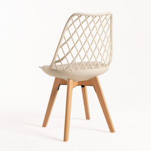 Chaise <span class=keywords><strong>de</strong></span> salle à manger en plastique beige au design <span class=keywords><strong>scandinave</strong></span> moderne avec nouveau <span class=keywords><strong>pied</strong></span> en <span class=keywords><strong>bois</strong></span> tulipe brute pour bureau à domicile ou hôtel - Product Image 4