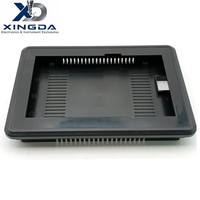 Boîtier de montage sur panneau en plastique ABS noir avec fente de dissipation thermique pour écran tactile HMI et module PCB