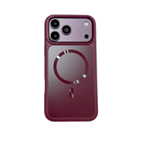 Coque de téléphone magnétique pour iPhone 17 Pro Max 18 Pro, en caoutchouc souple, vente en gros, compatible avec la charge sans fil, OEM, antichoc, avec protection métallique de l'appareil photo