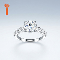 Bague de Fiançailles Classique en Moissanite Ronde de 2 carats avec Pierres Latérales Graduées et Pavé, Bague Solitaire Centrale Ronde pour Promesse