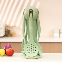 Ensemble de 6 ustensiles de cuisine en silicone intégrés à suspendre, vert sauge, avec support vertical peu encombrant, spatule et cuillère antiadhésives