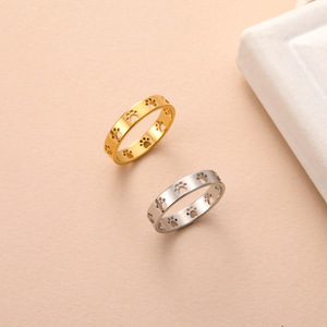 Bague tendance en acier inoxydable au design populaire, motif patte d'animal creuse (chat/chien) mignonne et adorable, pour femme, vente en gros <span class=keywords><strong>de</strong></span> bijoux - Product Image 3