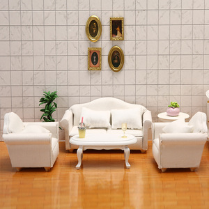 Muebles en Miniatura para <span class=keywords><strong>Casa</strong></span> de Muñecas 1:12, Modelo de Sala de Estar, Sofá de Tela Blanca, Juego de 3 Piezas con 4 Cojines - Product Image 1