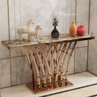 Tables consoles modernes de luxe en métal rose doré avec plateau en marbre pour la maison, le salon ou le couloir