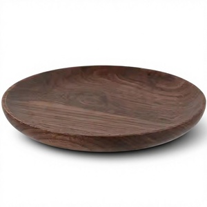 Plateau de service en bois de hêtre massif carré créatif de luxe décor à la maison plateau en bois pour les collations et les boissons aux fruits - Product Image 1