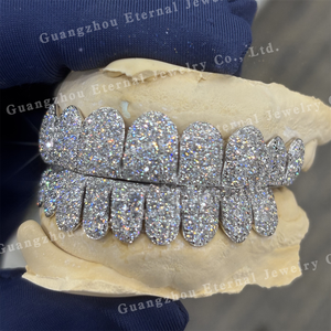 Impostazione a nido d'ape personalizzata superiore inferiore 10 S925 argento VVS Moissanite Lab Diamond Perm taglio 10K 14K 18K denti in oro massiccio Fine Grillz - Product Image 4