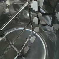 Cuve de mélange et de chauffage robuste avec agitateur à spatule pour produits alimentaires visqueux