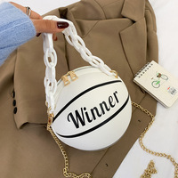 Tas Selempang Wanita Trendi Serbaguna Desain Bola Basket Unik Hiasan Huruf PU Resleting Tunggal Keras