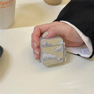 En gros Offres Spéciales Ins Style Miroir Nuage Silicone Anti Chute Écouteur Étui De Protection Avec Mousqueton - Product Image 4