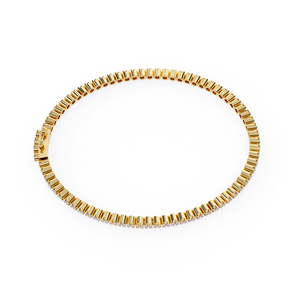Pulsera Minimalista de Oro para Mujer, Estilo Elegante, Acabado Brillante, Joyería para Uso Diario, Opción de Regalo - Product Image 1