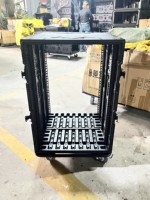 Flight Case à montage en rack pour amplificateur robuste avec roulettes