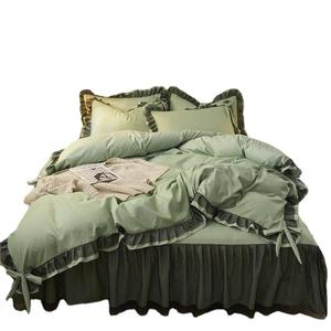 Set <span class=keywords><strong>Copripiumino</strong></span> Stile Principessa 4 Pezzi, Imbottito in Lana, Resistente all'Acqua, Biancheria da Letto Autunnale, <span class=keywords><strong>Copripiumino</strong></span> in Pizzo Spazzolato, Qualità 300tc - Product Image 1