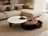 Table basse moderne de luxe en pierre frittée avec plateau en bois et base ronde en métal, fabricant de meubles sur mesure pour salon