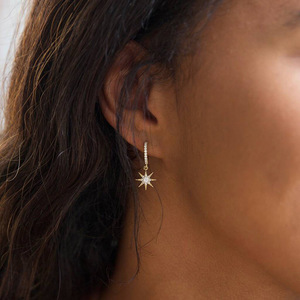 Boucles d'oreilles en zircon étoile et soleil pour femmes, bijoux élégants, délicats et célestes - Product Image 2
