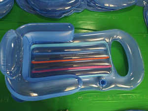 <span class=keywords><strong>Bain</strong></span> <span class=keywords><strong>de</strong></span> <span class=keywords><strong>soleil</strong></span> gonflable pliable transparent, canapé d'eau <span class=keywords><strong>de</strong></span> salon, chaise <span class=keywords><strong>de</strong></span> lit flottant avec porte-boisson, repose-dos - Product Image 4