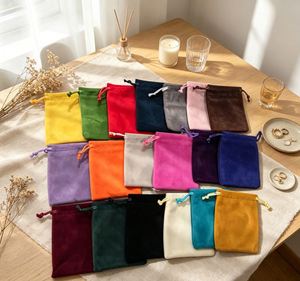En stock, pochette à bijoux de haute qualité, disponible en plusieurs couleurs, prête à être expédiée, sac de rangement pour bijoux en velours doux - Product Image 5