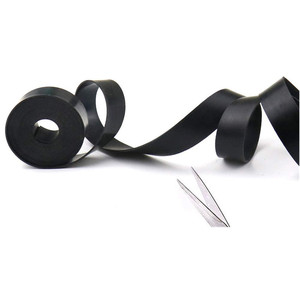Rouleaux de jupe en <span class=keywords><strong>caoutchouc</strong></span> chloroprène solide pour revêtement de sol Résistant à la chaleur/huile/acides Disponible en épaisseur de 2mm et 3mm - Product Image 4