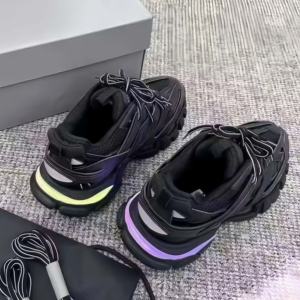 Calzado deportivo de lujo de alta calidad con diseño LED para hombre y mujer, con cordones de cuero genuino, apto para todas las estaciones. - Product Image 4