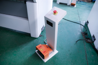 Prensa Plegadora CNC 3T/200 Sincronizada Semiautomática de Alta Precisión, Eléctrica Pura, con Bomba de Motor para Plegado Manual