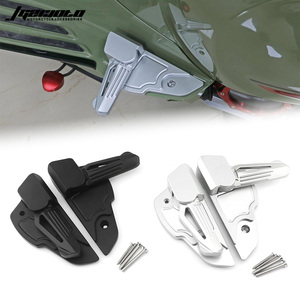 Poggiapiedi Moto Passeggero Posteriore Pedale Pieghevole Accessorio Scooter Pedane per Vespa Primavera Sprint 150 - Product Image 1