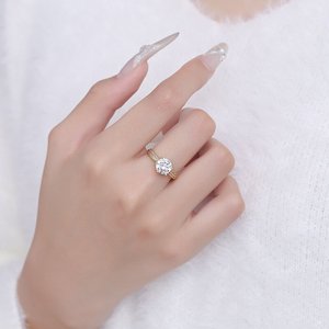 Anello di Lusso di Alta Qualità all'Ingrosso Design a Sei Punte Placcato Oro Set di <span class=keywords><strong>Anelli</strong></span> in Ottone con Zircone Rotondo Lucido <span class=keywords><strong>Anelli</strong></span> da <span class=keywords><strong>Matrimonio</strong></span> per Donne - Product Image 6